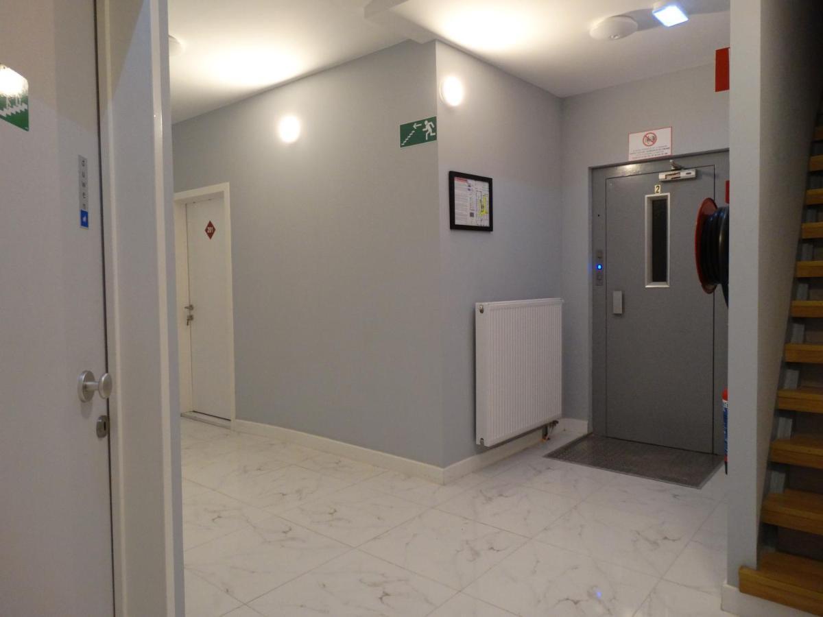 Hotel De La Gare Aalst Dış mekan fotoğraf